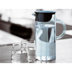 STELTON schenkkan EM transparant blauw 1,5 liter